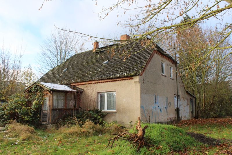 Foto 7 von 11 — Wohnhaus mit Nebengebäuden und unbebaute Grundstücke in Neubrandenburg