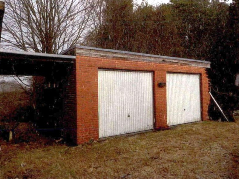 Foto 6 von 6 — Zweifamilienhaus mit Doppelgarage in Hanerau-Hademarschen