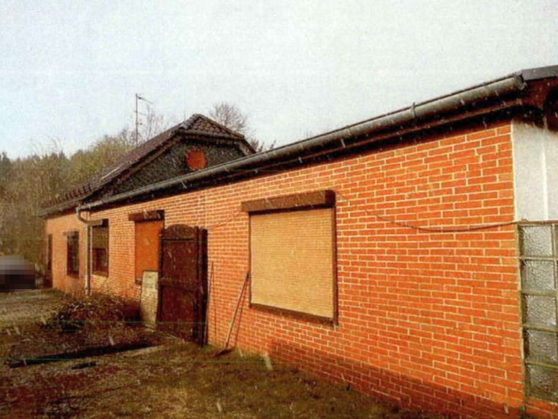 Foto 3 von 6 — Zweifamilienhaus mit Doppelgarage in Hanerau-Hademarschen
