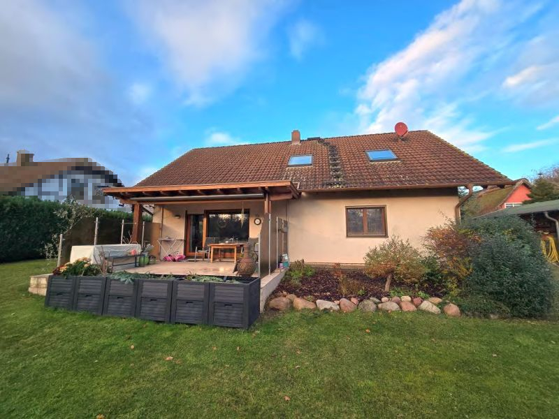 Foto 3 von 5 — Einfamilienwohnhaus mit Gartenhaus in Zempin
