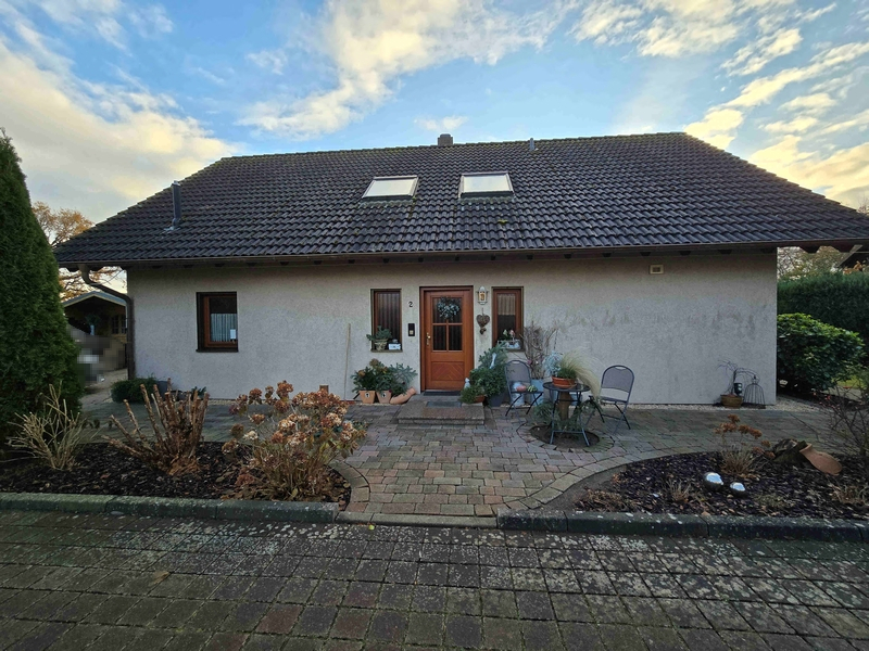 Foto 4 von 5 — Einfamilienwohnhaus mit Gartenhaus in Zempin