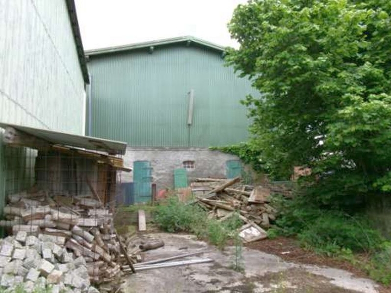 Foto 2 von 5 — Wohn-/ehemaliges Wirtschaftsgebäude mit Halle/Scheune in Dätgen