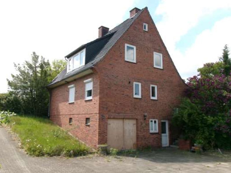 Foto 2 von 4 — Einfamilienhaus mit Einliegerwohnung in Fockbek