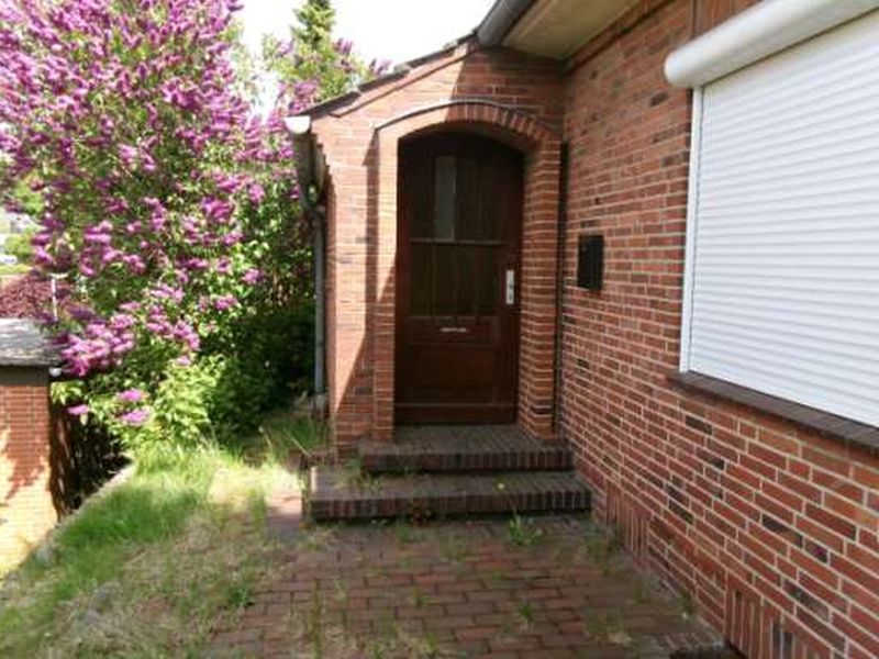 Foto 3 von 4 — Einfamilienhaus mit Einliegerwohnung in Fockbek