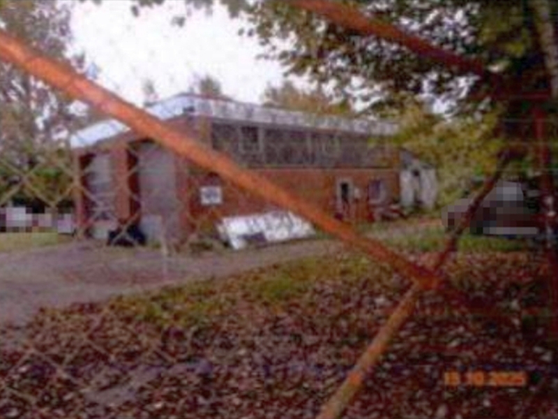 Foto 2 von 6 — Bebautes Grundstück (Kfz-Werkstatt, abgängiges Wohn-/Hallengebäude) in Itzehoe