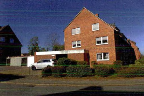 Foto 5 von 18 — Mehrfamilienhaus mit Flachdachanbau und Garagen in Itzehoe