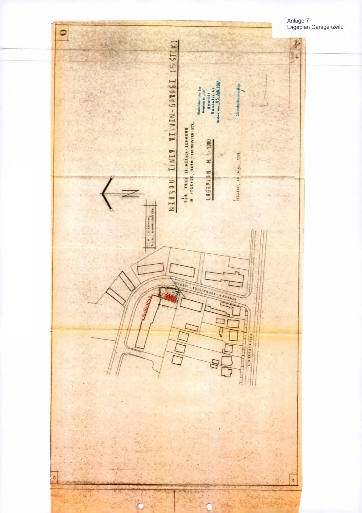 Foto 11 von 18 — Mehrfamilienhaus mit Flachdachanbau und Garagen in Itzehoe