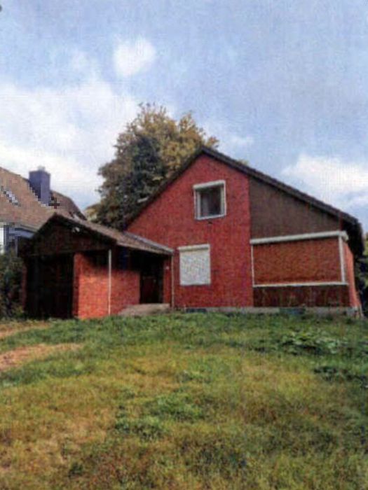 Foto 1 – Einfamilienhaus mit Garage in Hamburg