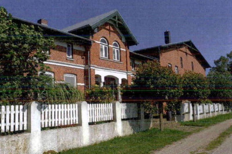 Foto 7 von 12 — Wohnhaus und angrenzendes Wirtschaftsgebäude in Kaisborstel