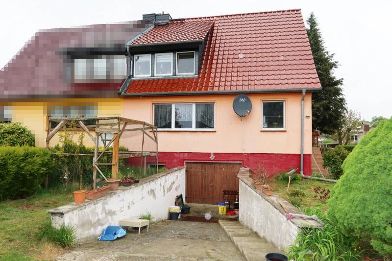 Foto 2 von 5 — Doppelhaushälfte mit Nebengebäude in Lassan