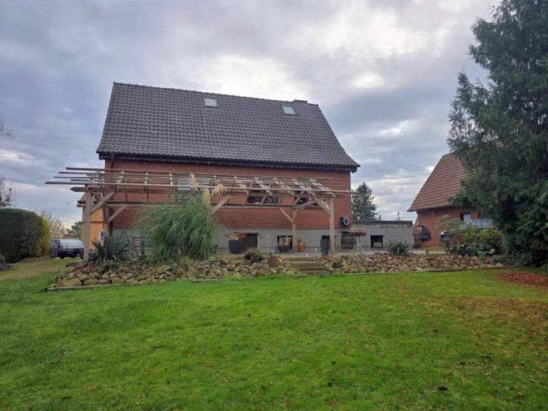 Foto 2 von 4 — Einfamilienhaus mit massiver Garage in Lalendorf OT Vogelsang