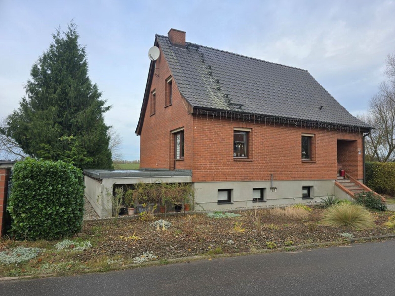 Foto 4 von 4 — Einfamilienhaus mit massiver Garage in Lalendorf OT Vogelsang