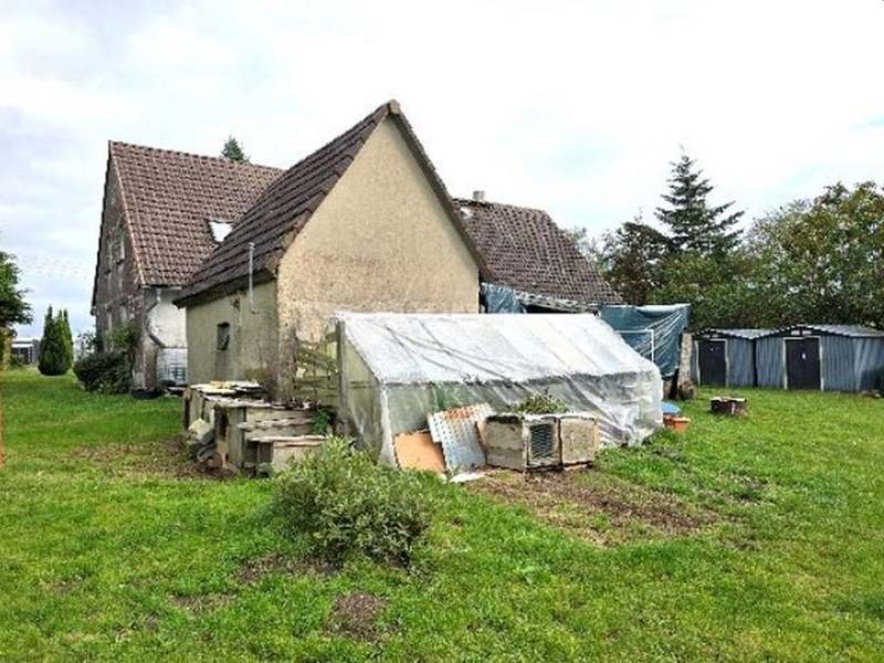 Foto 2 von 5 — Einfamilien-Doppelhaushälfte mit Nebengebäude in Lalendorf OT Lübsee