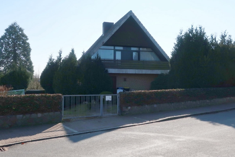 Foto 6 von 51 — Einfamilienhaus mit Carports/Überdachungen, Holzgartenhaus u.a. in Bäk
