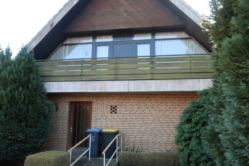 Foto 4 von 51 — Einfamilienhaus mit Carports/Überdachungen, Holzgartenhaus u.a. in Bäk