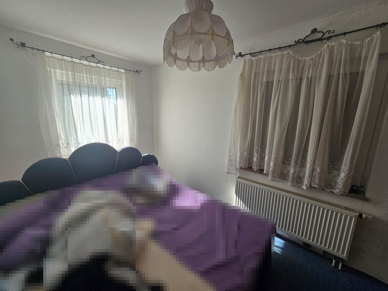 Foto 30 von 36 — Einfamilienwohnhaus (Doppelhaushälfte) mit Nebengebäuden in Groß Teetzleben