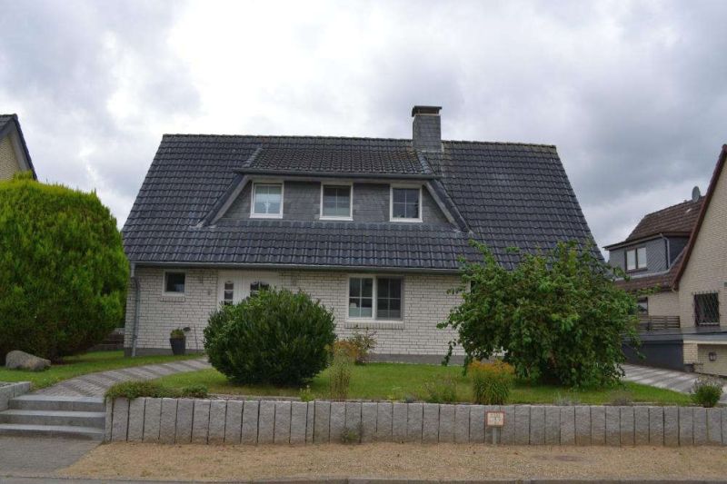 Foto 6 von 60 — Einfamilienwohnhaus mit Carport in Preetz