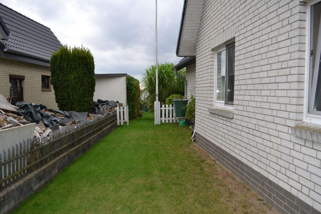 Foto 48 von 60 — Einfamilienwohnhaus mit Carport in Preetz