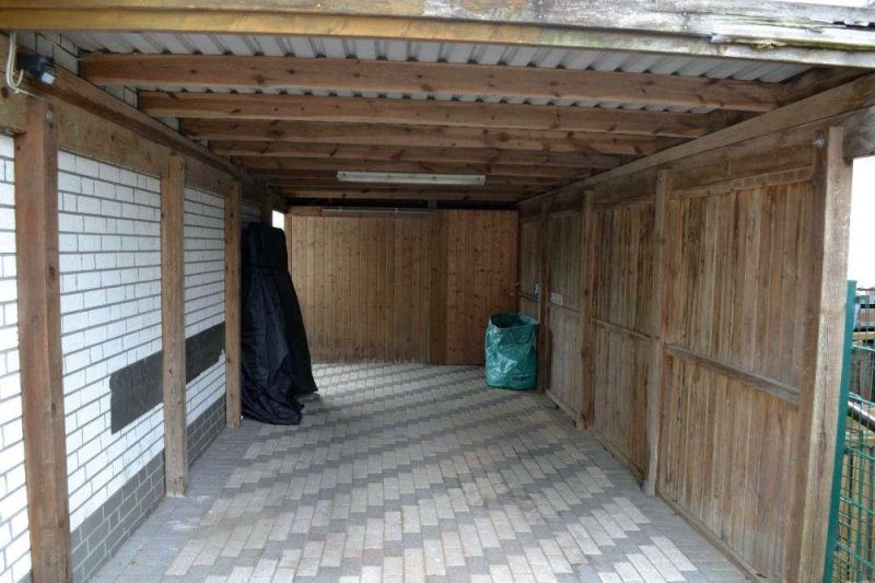 Foto 2 von 60 — Einfamilienwohnhaus mit Carport in Preetz