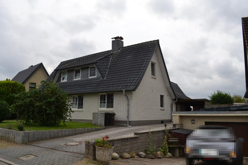 Foto 1 von 60 — Einfamilienwohnhaus mit Carport in Preetz