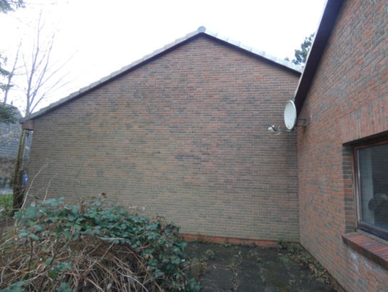Foto 9 von 24 — Einfamilienwohnhaus (erheblicher Brandschaden) nebst Doppelgarage in Weddingstedt