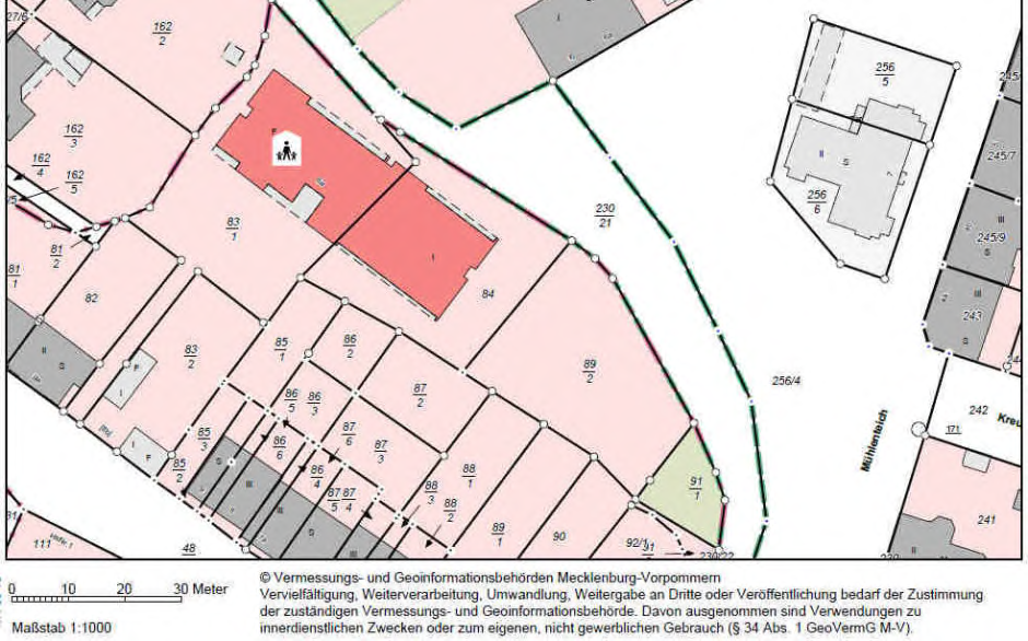 Foto 20 von 46 — Denkmalgeschützte, ehemalige Villa und Ruinen mehrerer Nebengebäude in Demmin