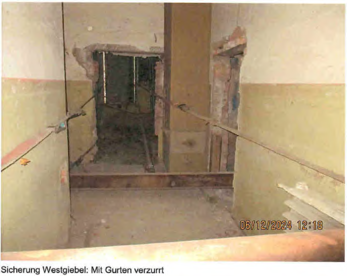 Foto 35 von 46 — Denkmalgeschützte, ehemalige Villa und Ruinen mehrerer Nebengebäude in Demmin