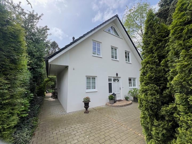 Foto 4 von 42 — Einfamilienhaus in Hamburg - Poppenbüttel