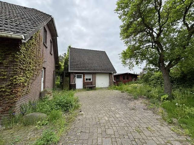 Foto 28 von 91 — Einfamilienhaus mit 2 Nebengebäuden in Neetzka