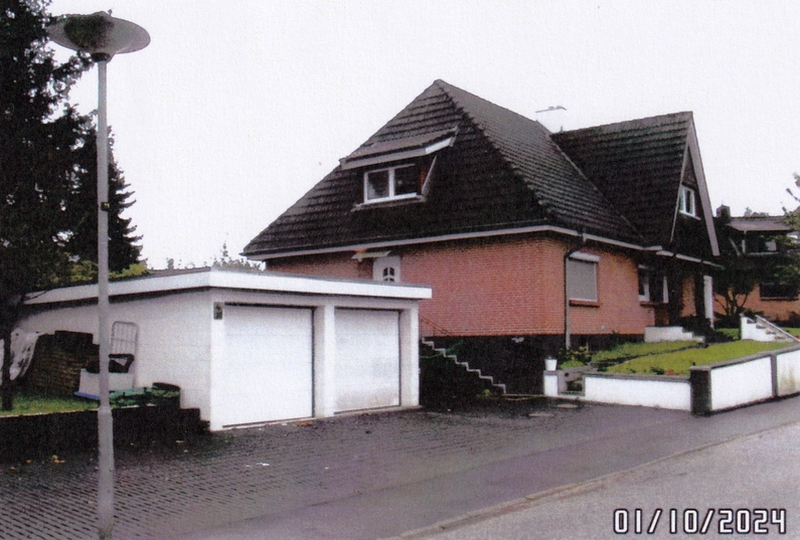 Foto 3 von 12 — Ein-/Zweifamilienhaus mit Doppelgarage in Lübeck OT Steinrade