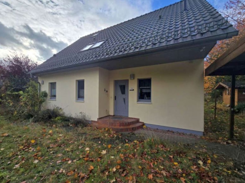 Foto 1 von 6 — 1/2 Miteigentumsanteil an Einfamilienwohnhaus mit Nebengebäuden in Greifswald