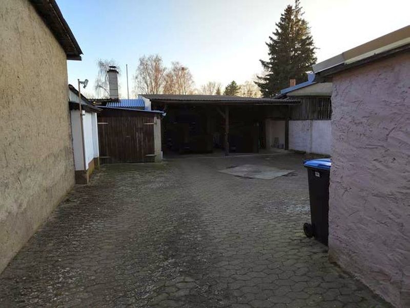 Foto 4 von 9 — Einfamilienhaus mit Einliegerwohnung und Nebengebäuden in Goldberg