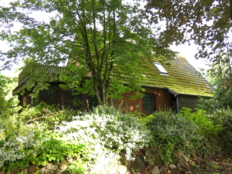 Foto 1 von 5 — Erbbaurecht, Einfamilienhaus nebst Garage, Carport und Gartenhaus in Sankt Michaelisdonn