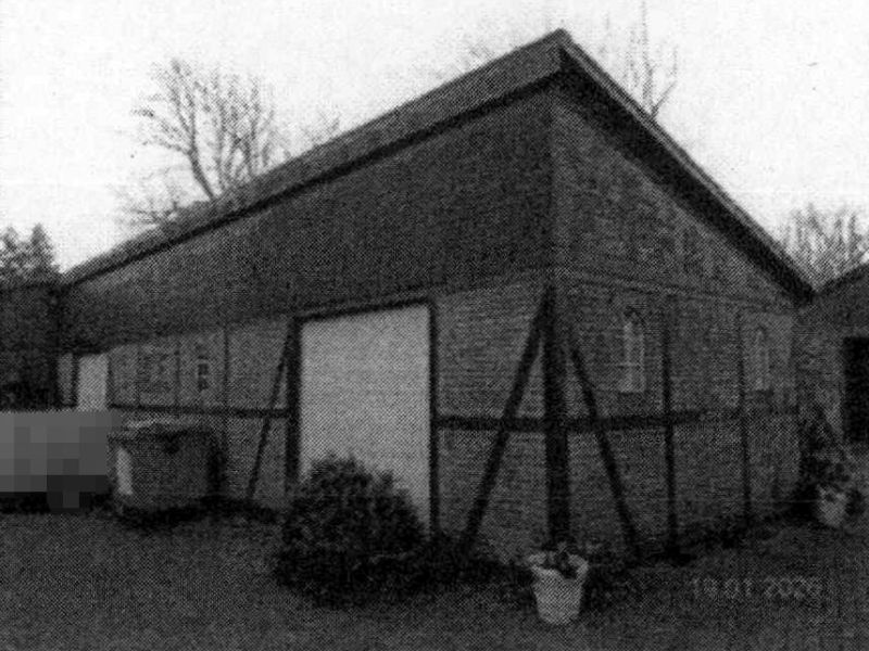 Foto 2 von 7 — Wohnhaus mit Garagen-/Lagergebäude, offener Fahrzeughalle in Schalkholz
