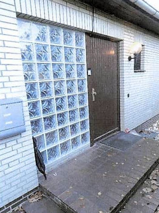 Foto 2 von 232 — Einfamilienhaus mit Garage und Carport in Pinneberg