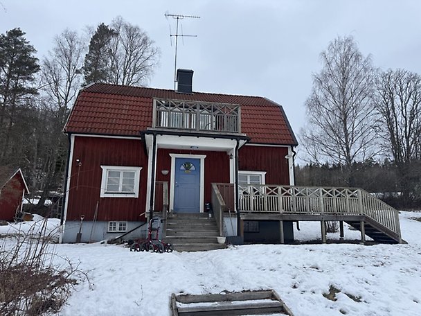Foto 3 von 12 — Småhusenhet, bebyggd