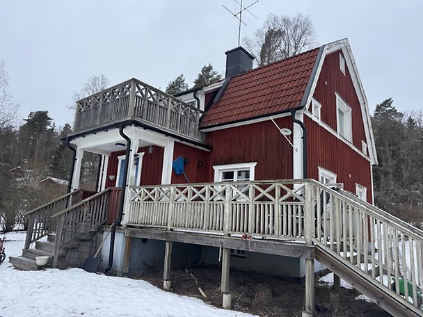 Foto 2 von 12 — Småhusenhet, bebyggd