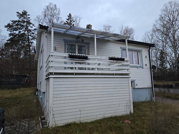 Foto 2 von 13 — Småhusenhet, bebyggd