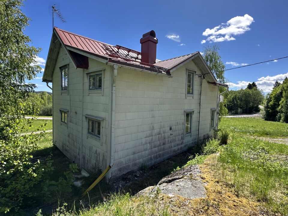 Foto 15 von 21 — Småhusenhet, byggnadsvärde under 50 000 kr