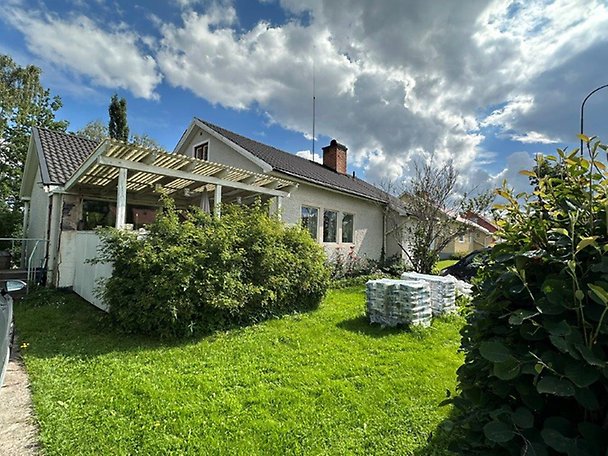 Foto 6 von 15 — Småhusenhet, bostadsbyggnad med lokaler