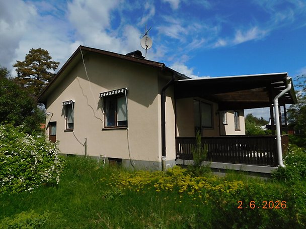 Foto 2 von 16 — Småhusenhet, bebyggd