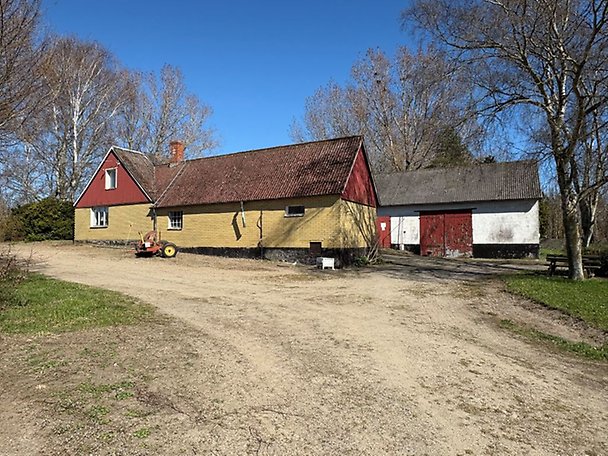 Foto 1 von 9 — Lantbruksenhet, bebyggd