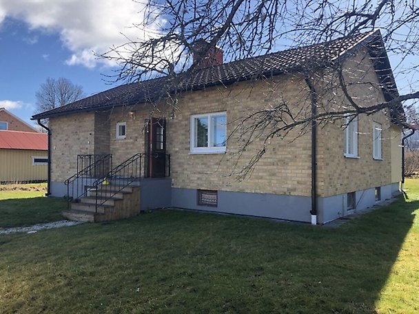 Foto 2 von 10 — Småhusenhet, bebyggd