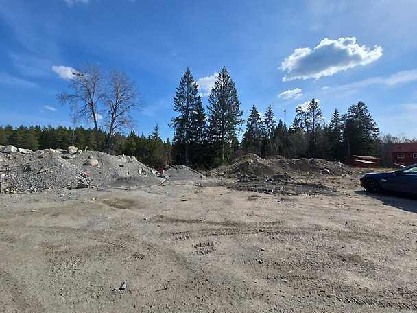 Foto 1 von 6 — Småhusenhet, tomtmark