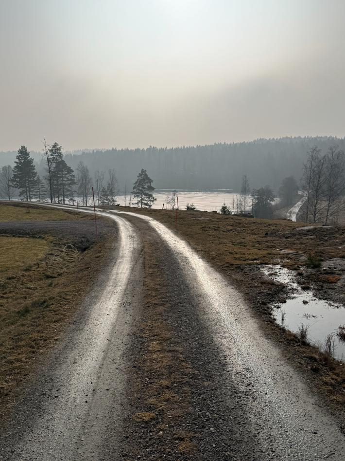 Foto 3 von 6 — Småhusenhet, tomtmark