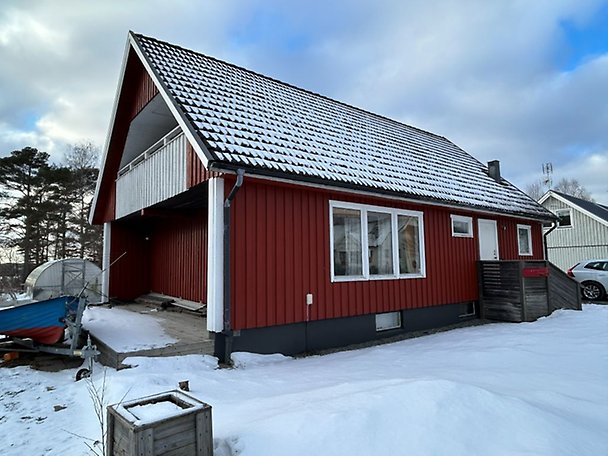 Foto 2 von 3 — Småhusenhet, bebyggd