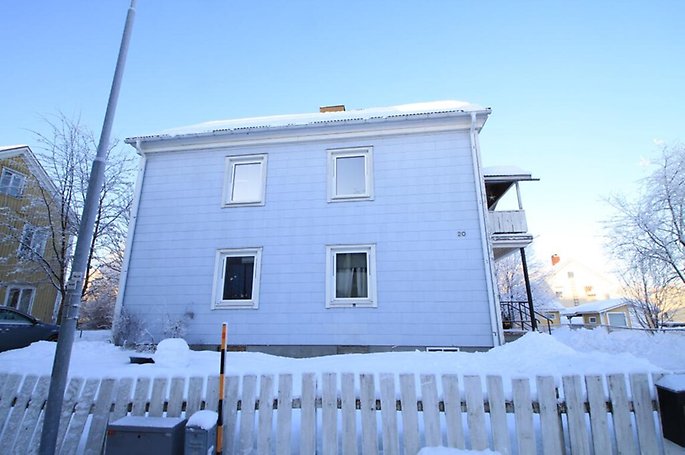 Foto 2 von 15 — Småhusenhet, bebyggd