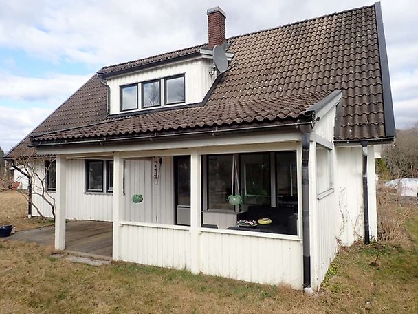 Foto 2 von 20 — Småhusenhet, bebyggd