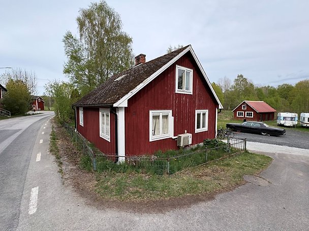 Foto 2 von 7 — Småhusenhet, bebyggd