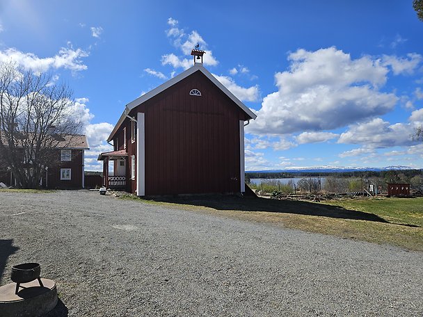 Foto 10 von 12 — Lantbruksenhet, bebyggd (120). Hyreshusenhet, hotell eller restaurangbyggnad (322). Specialenhet, skattefri